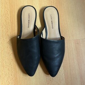 Lucky brand flats